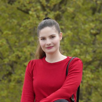 Nora Csiszar